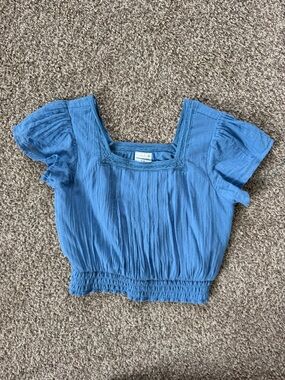 abercrombie kids Blue Square-Neck Smocked Waist Puff Sleeve Top 9/10